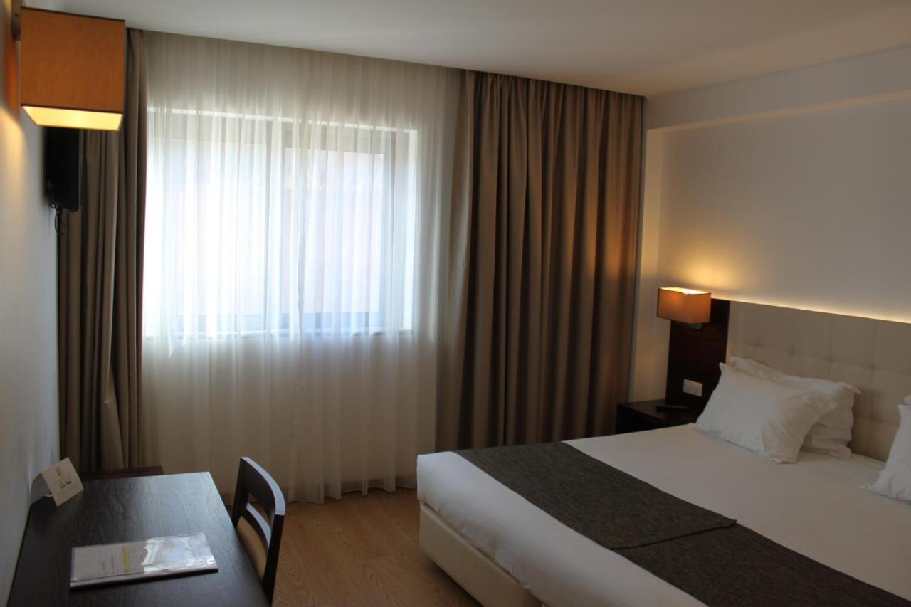 Hotel O Gato Odivelas  Esterno foto