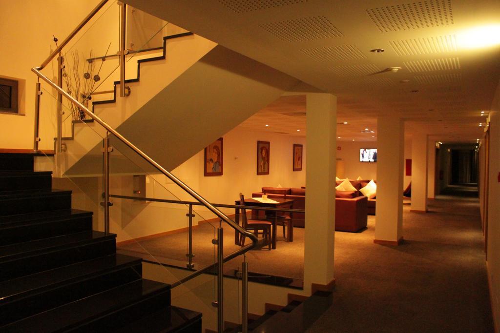Hotel O Gato Odivelas  Esterno foto